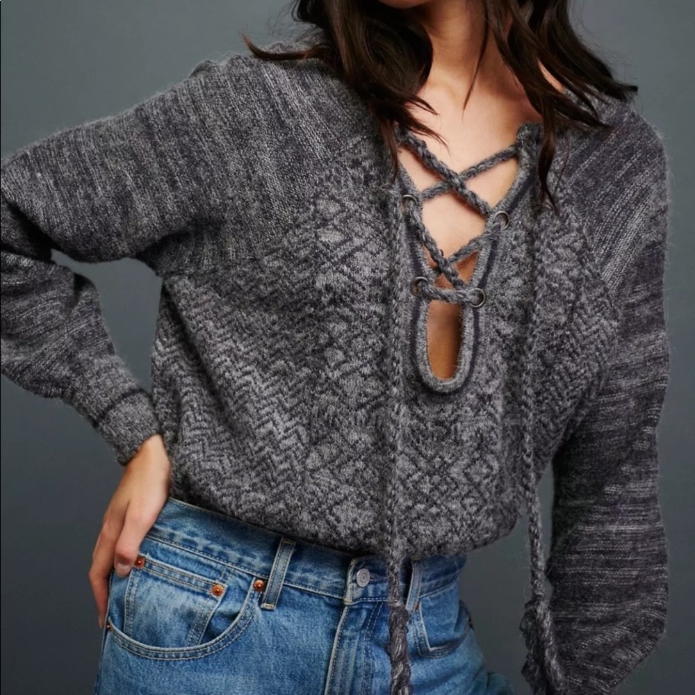 NWT FREE PEOPLE HOOPS & HOLLAS LACE UP SWEATER L